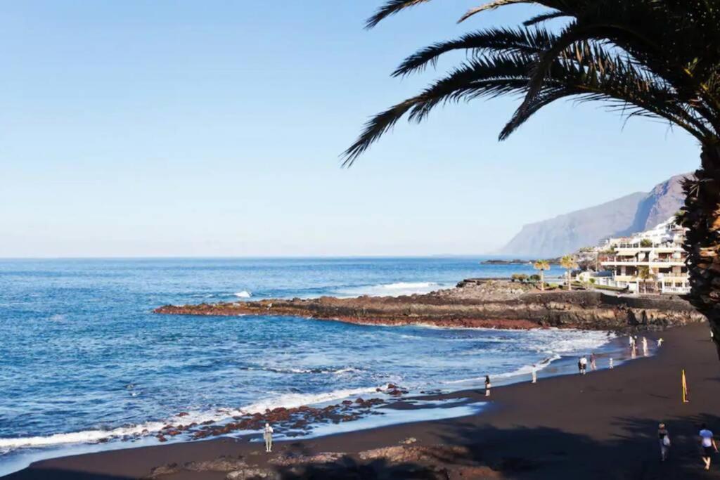 Casa Tres Vistas Luxury Apartment With Stunning Views To The Ocean Puerto de Santiago  Exterior photo
